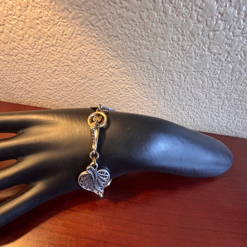 Lucky Brand Ornate Leaf Link Bracelet - Picture 3 of 6